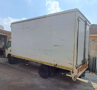 2007 - Ad posted by Robert van zyl