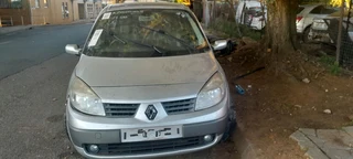 Renault scenic stripping for spares