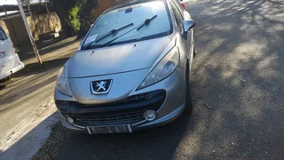 Peugeot 207 diesel stripping for parts