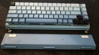 Redragon Shaco 60% aluminum frame keyboard with removable wrist rest