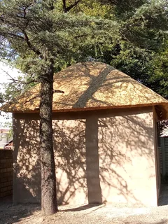 Lapa and Thatch roofing
