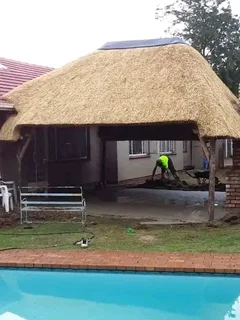 Lapa and Thatch roofing