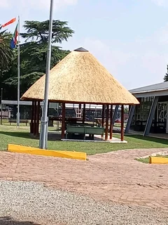 Lapa and Thatch roofing