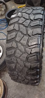 Cooper 285 70 17 in brand new condition R2500