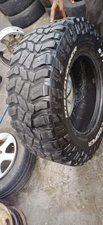 Cooper 285 70 17 in brand new condition R2500