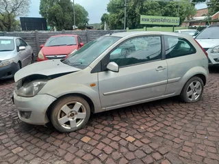 2005 Ford Fiesta 1.4 for Stripping
