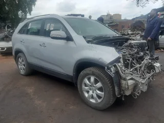 2010 Kia Sorento 2.2 Diesel for Stripping