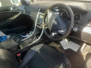 2012 Hyundai Sonata 2.4 For Stripping