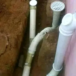 Plumber. Geyser installation. Bathroom renovation. Blocked drains. Burst pipes. Call 067 962 1624