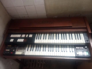 Lowrey Electric Organ vintage