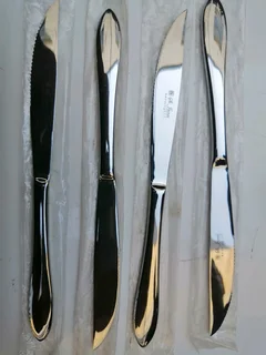 Kensington Steak knives dozen