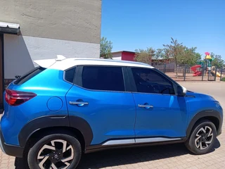 Window tining mobile