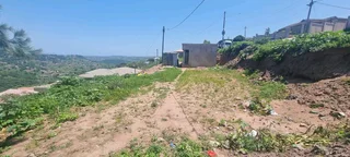 300sqm Roadside site available in Village