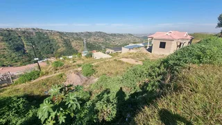 400sqm site available in Village