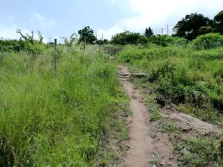 400sqm Main road site available in Village