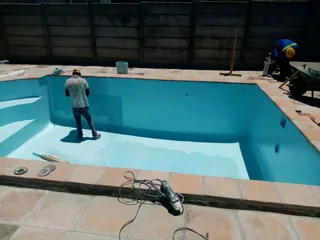 Swimming pool and new buildings 0617889143