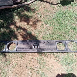 VW microbus main grill