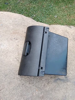 Opel corsa cubby holder