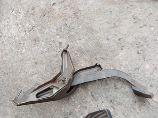Opel corsa clutch pedal