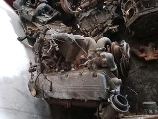 BMW E28 engine