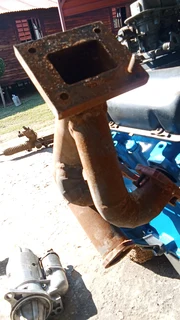 Ford V6 with manifold for bolt on turbo can be started on floor before purchase