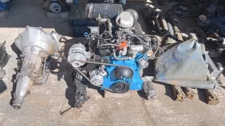 Ford V6 complete engine with hanging parts can be started on floor before purchase