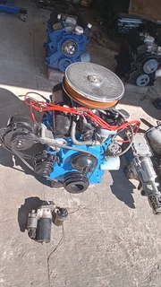 Ford V6 complete engine with hanging parts can be started on floor before purchase R12000