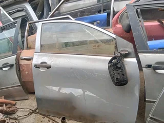 Toyota quest complete doors with handles and windows R1500 each