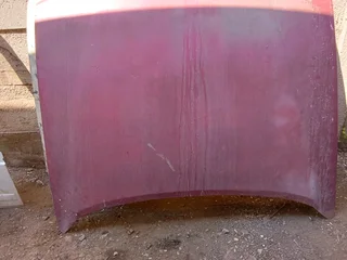 Ford sapphire bonnet