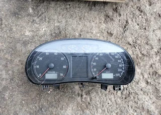 VW polo MK4 also 9N speedometer 3 in stock R1000 each
