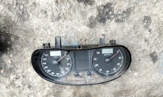 VW polo MK4 also 9N speedometer 3 in stock R1000 each
