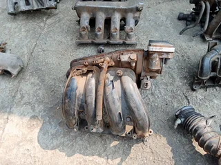 BMW 3 touring E36 318i intake manifold