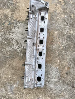 BMW multivalve cylinder head 525/ E46/E36 slightly negotiable