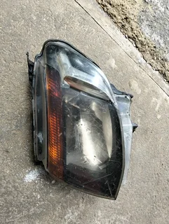 Ford Ranger Oem 2012 headlight