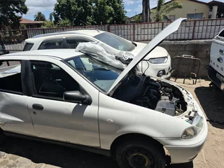 Fiat siena 1.2 2003 Model Car