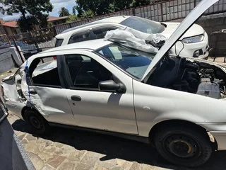 Fiat siena 1.2 2003 Model Car