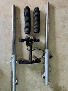 Kawasaki KLE 500 Forks & Triple Clamp