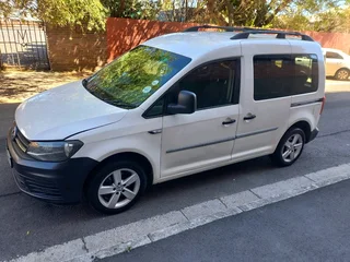 VW CADDY VAN