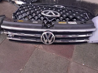 VW Tiguan R-line Grille for sale