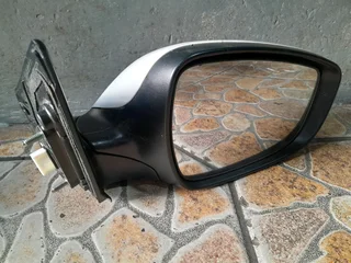 Hyundai Elantra right side view Mirror for sale