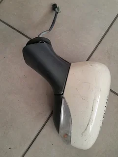 Renault Captur left side view Mirror for sale