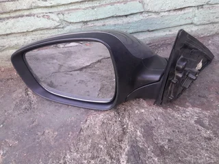 Hyundai Veloster left side view Mirror for sale