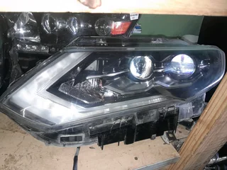 Nissan X-Trail left side LED headlight/head light for sale