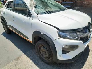 Renault Kwid stripping for spares (parts) for sale