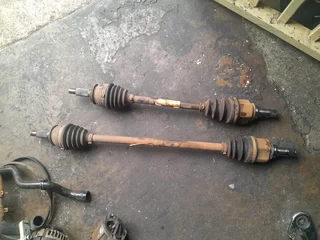 Renault Kwid left and right side Drive Shaft for sale