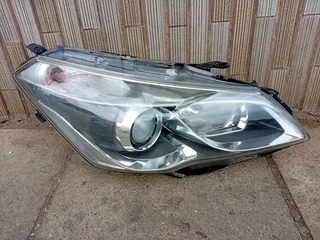 Suzuki Ciaz right side headlight/head light for sale