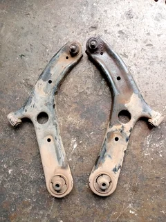 Hyundai i20 left and right side Control Arms for sale