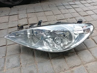 Peugeot 307 left side headlight/head light for sale