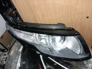 Land Rover Range Rover Evoque right side xenon headlight/head light for sale