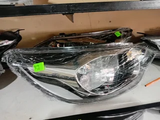 Kia Rio sedan right side headlight/head light for sale